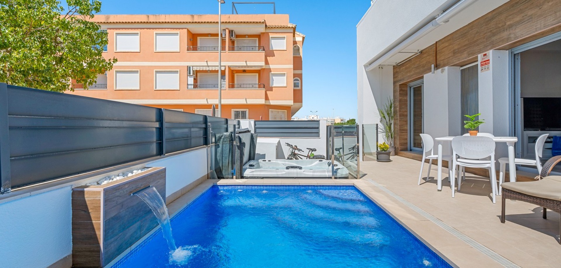 House in Formentera de Segura - view 1