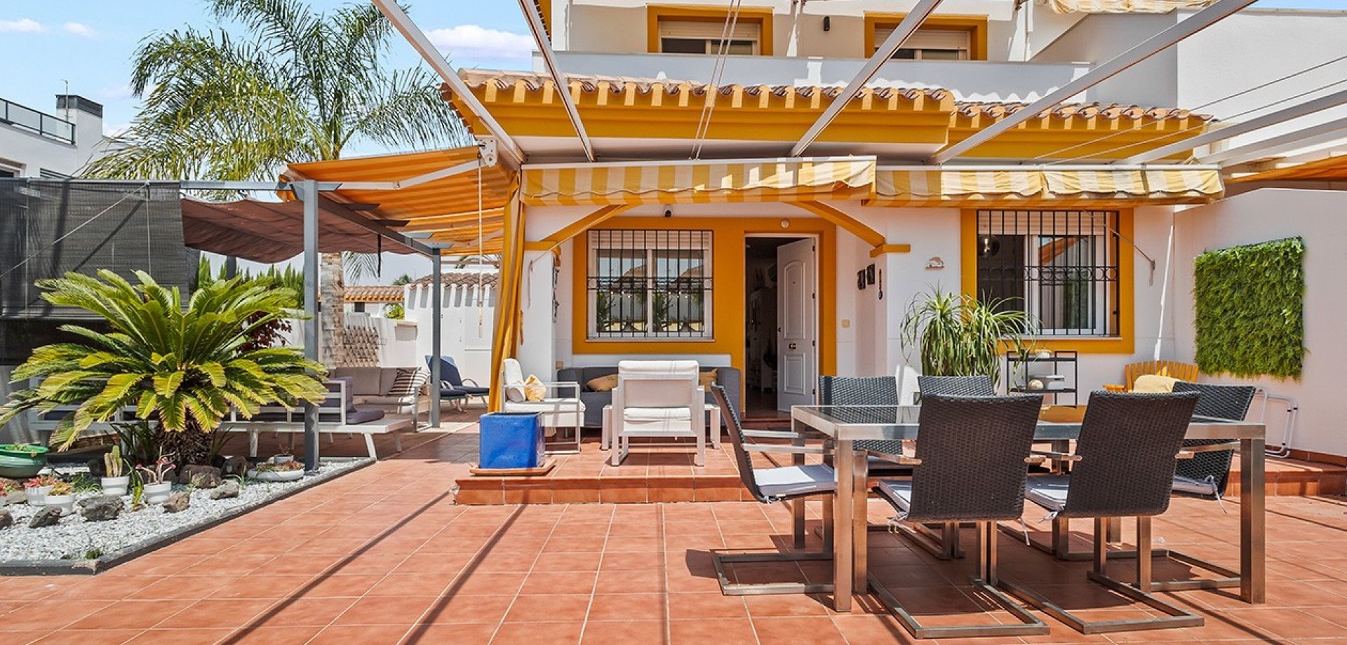 House in Torre de la Horadada - view 1