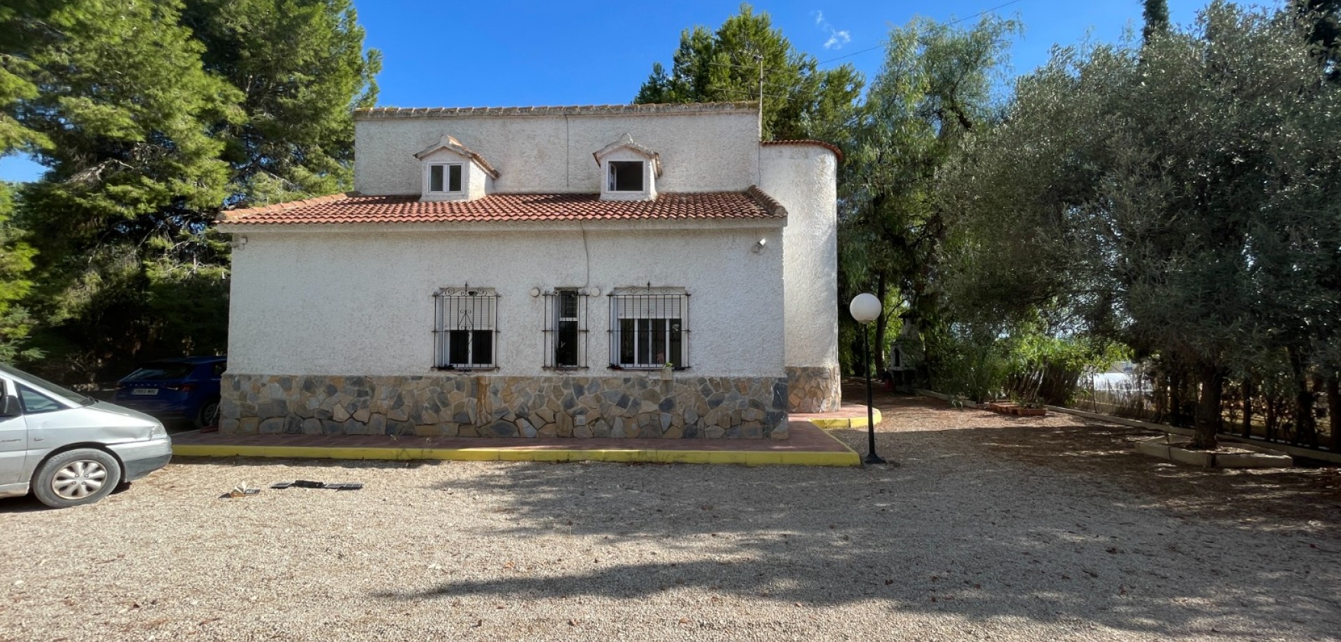 House in Albatera - view 1