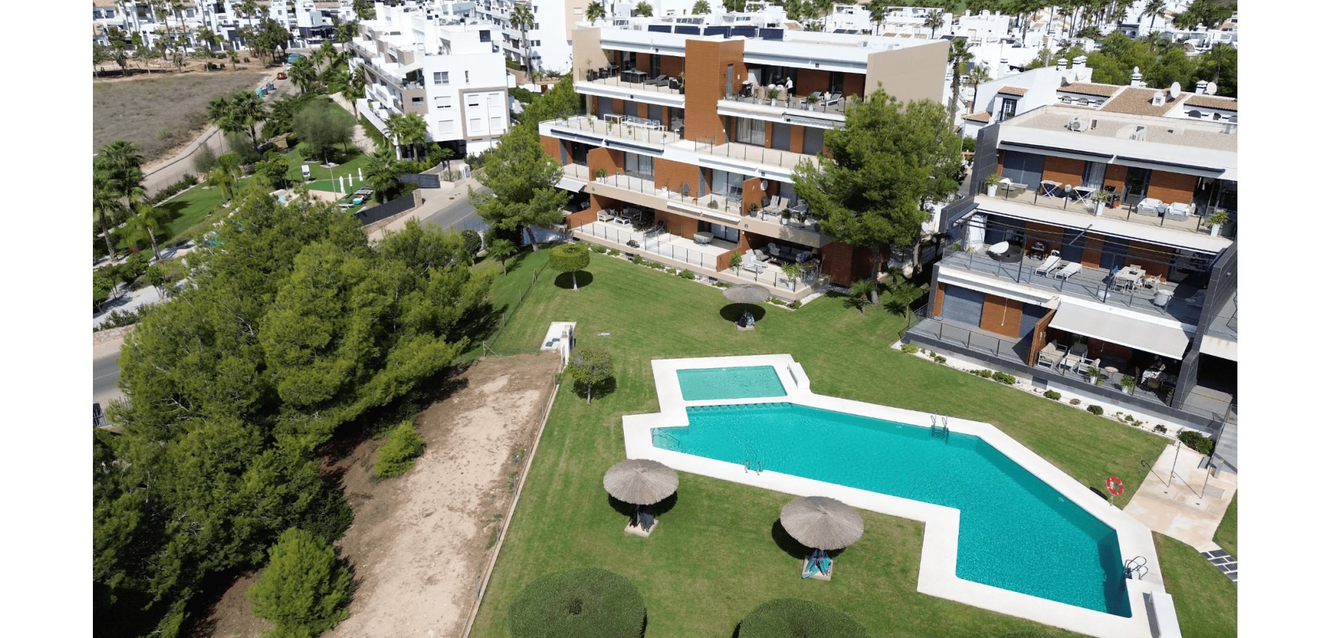 Apartment in Urbanizacion los Balcones - view 1