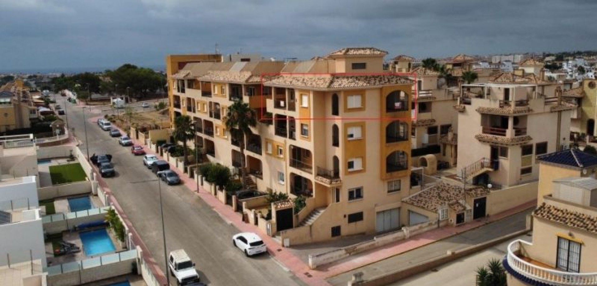 Apartment in Villamartin - view 1
