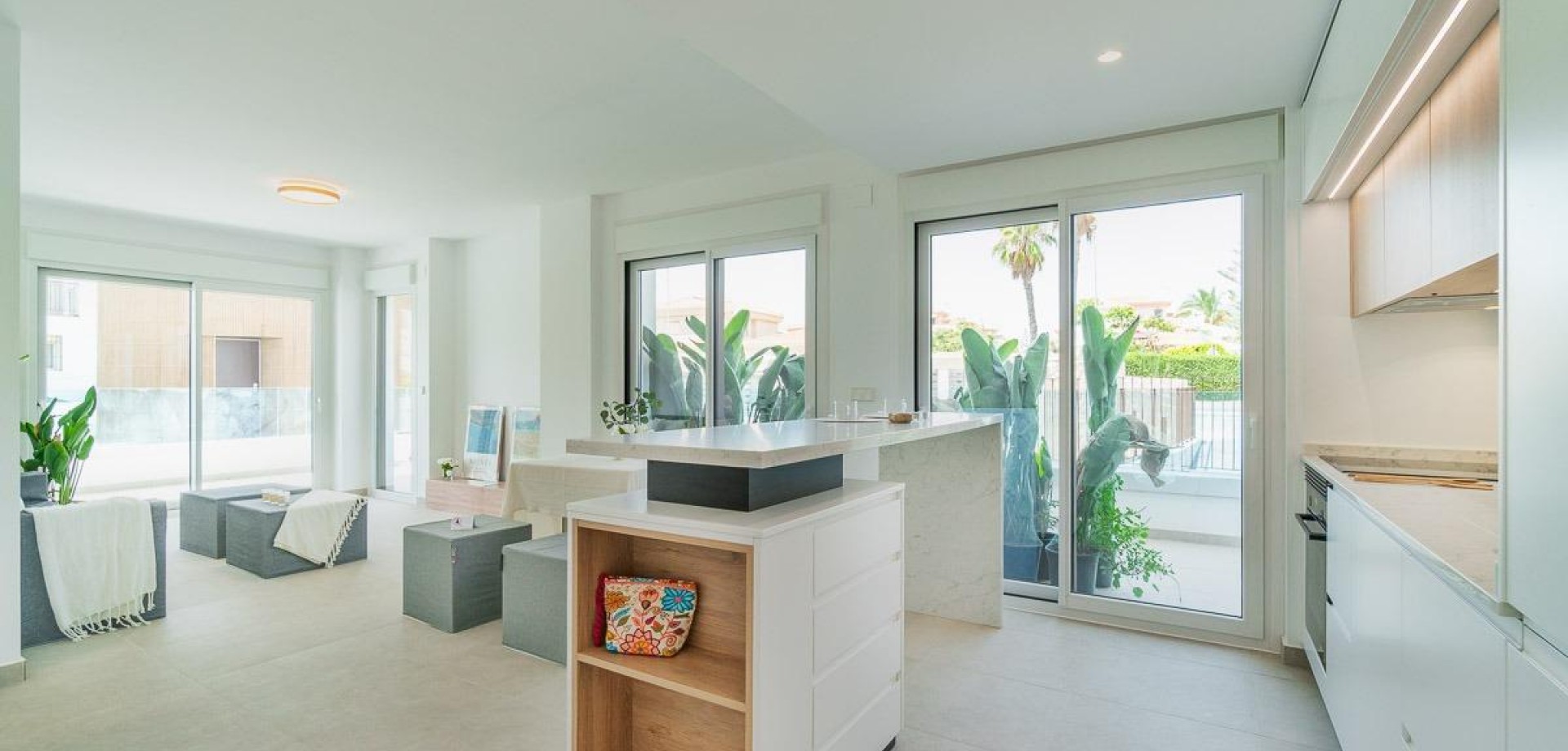 Apartment in Villamartin - view 1