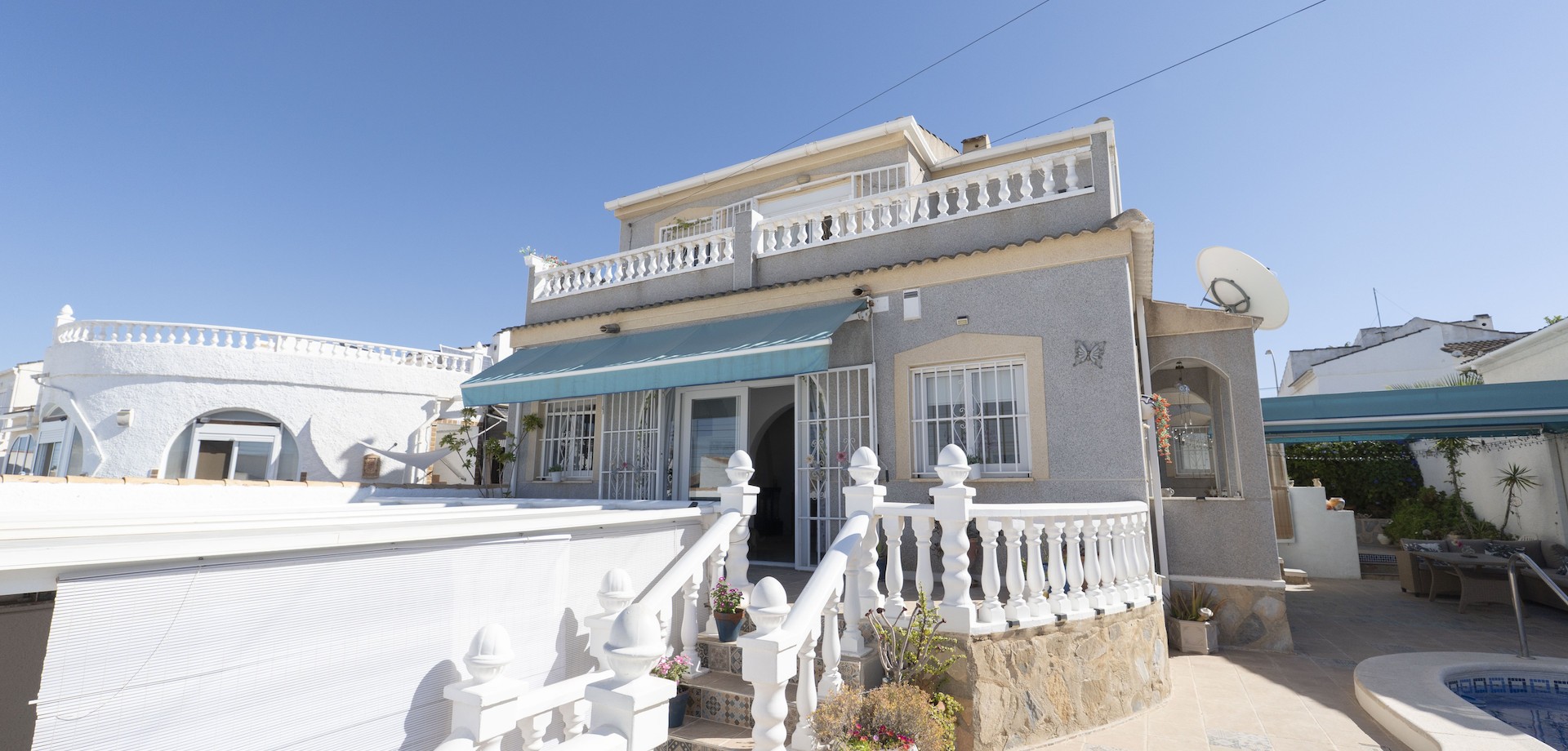 House in El Chaparral - view 1