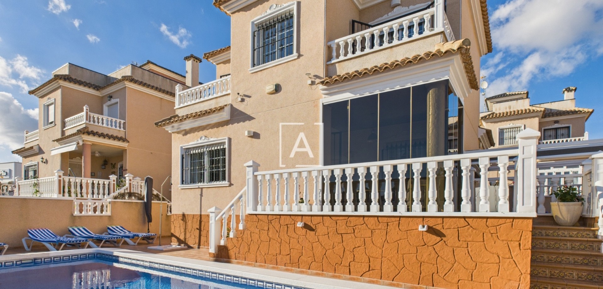 House in El Pinar de Campoverde - view 1