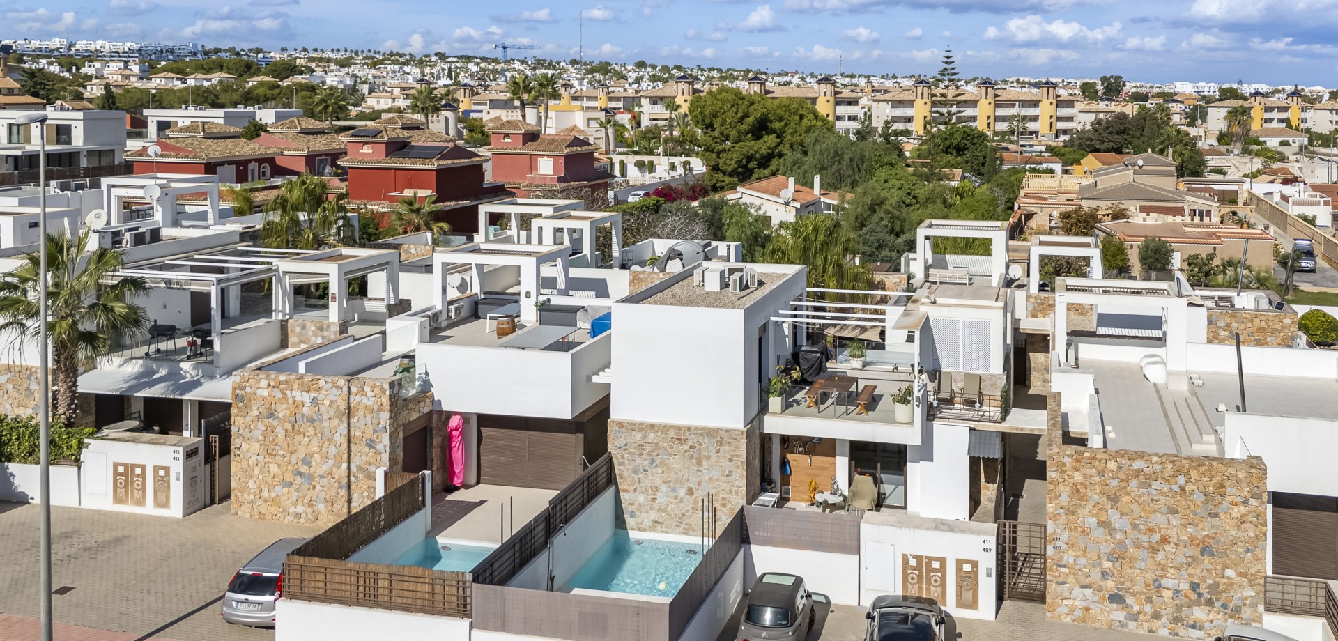 House in La Zenia - view 1