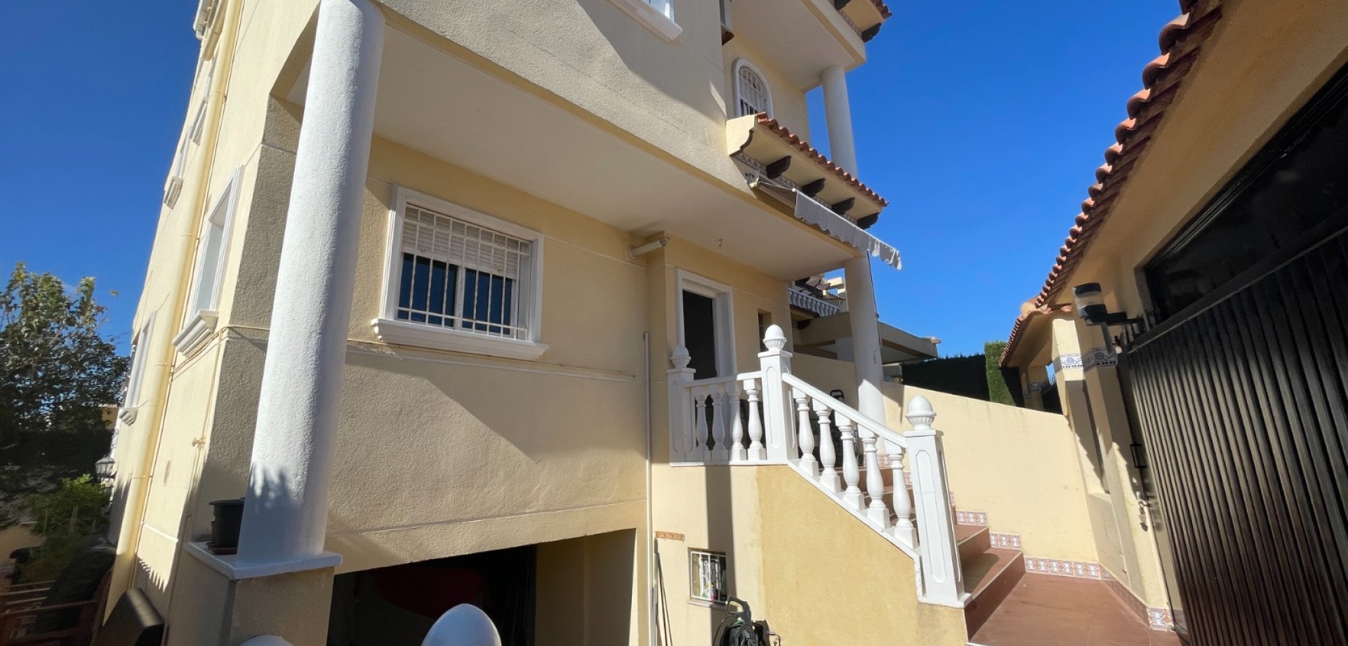 House in El Moncayo - view 1