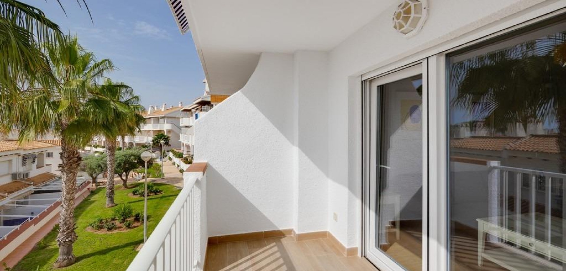 Apartment in Dehesa de Campoamor - view 1