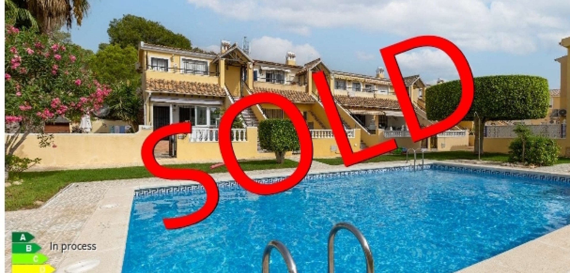 House in San Miguel de Salinas - view 1