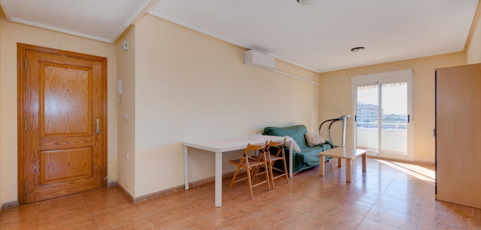 Apartment in Torrevieja - view 1