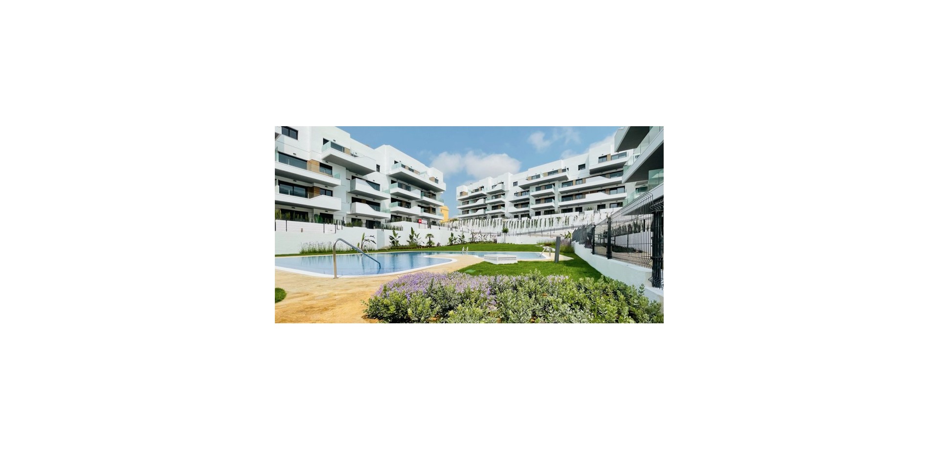 Apartment in Villamartin - view 1