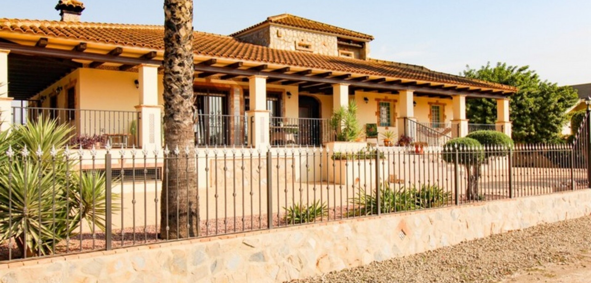 House in Alicante - view 1