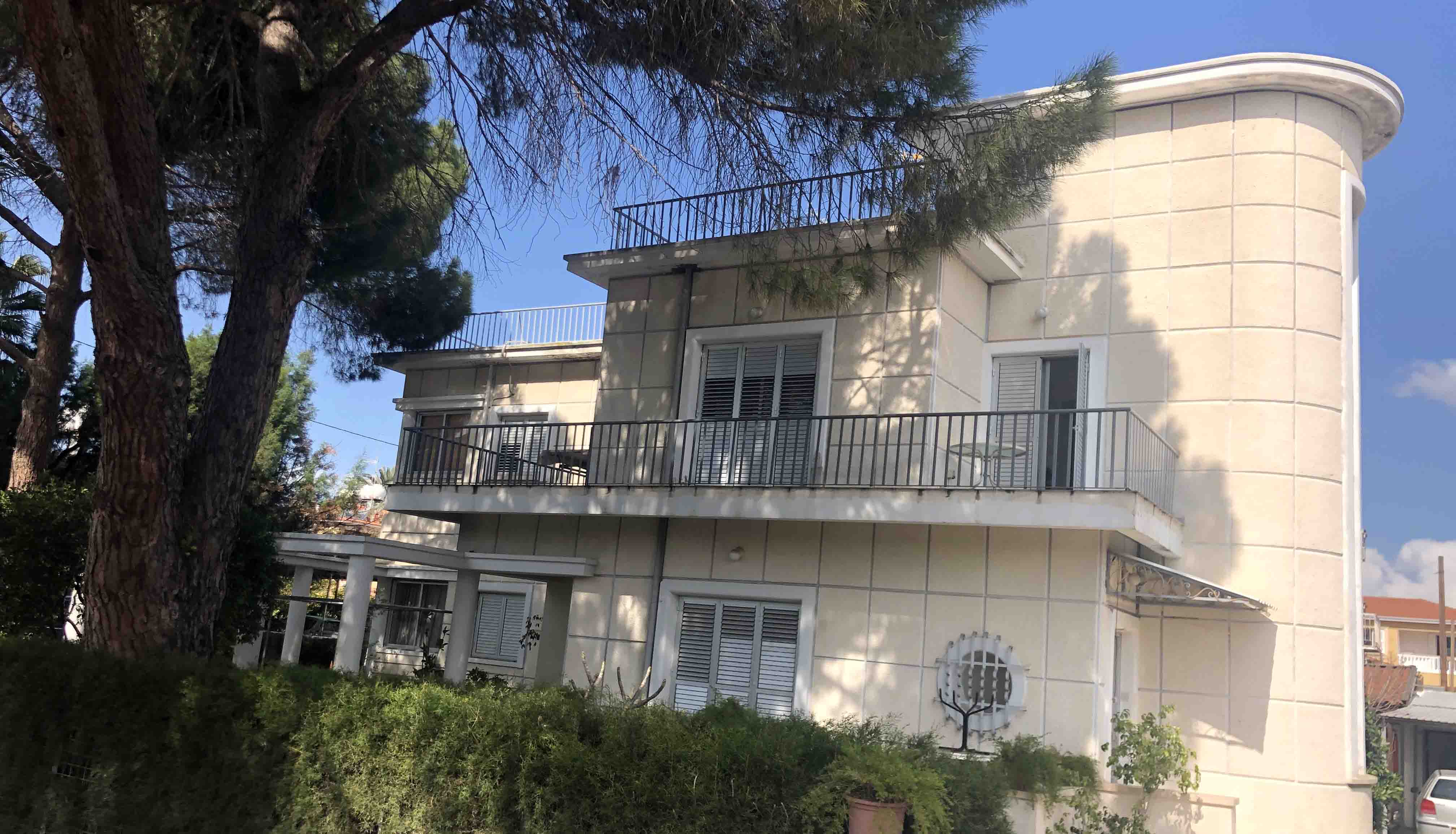 House in Nicosia - view 1