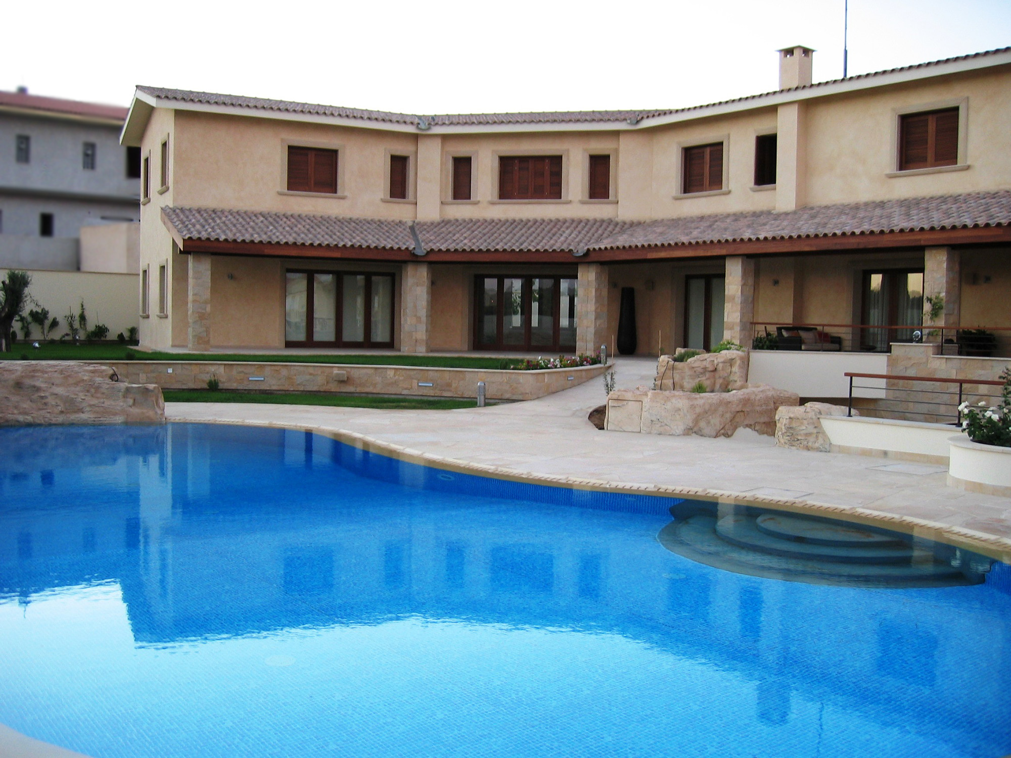 House in Agios Nikolaos - view 1