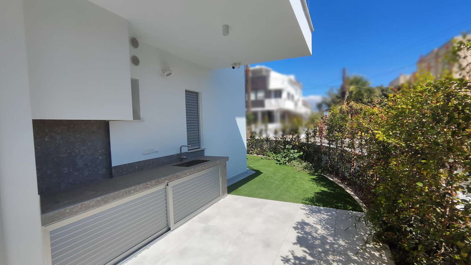 Apartment in Lakatamia - view 1