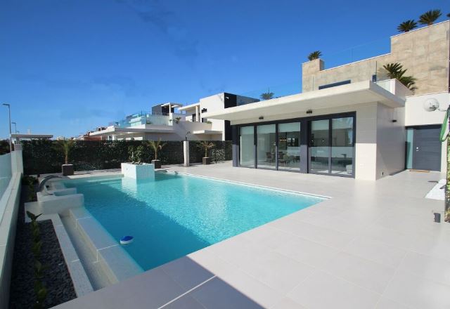 House in Urbanizacion los Balcones - view 1
