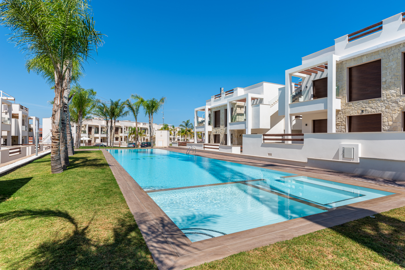 Apartment in Alicante - view 1
