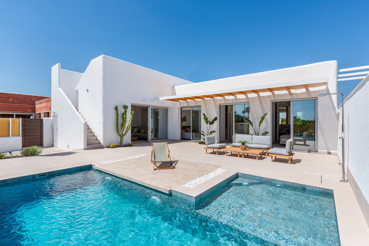 House in Alicante - view 1