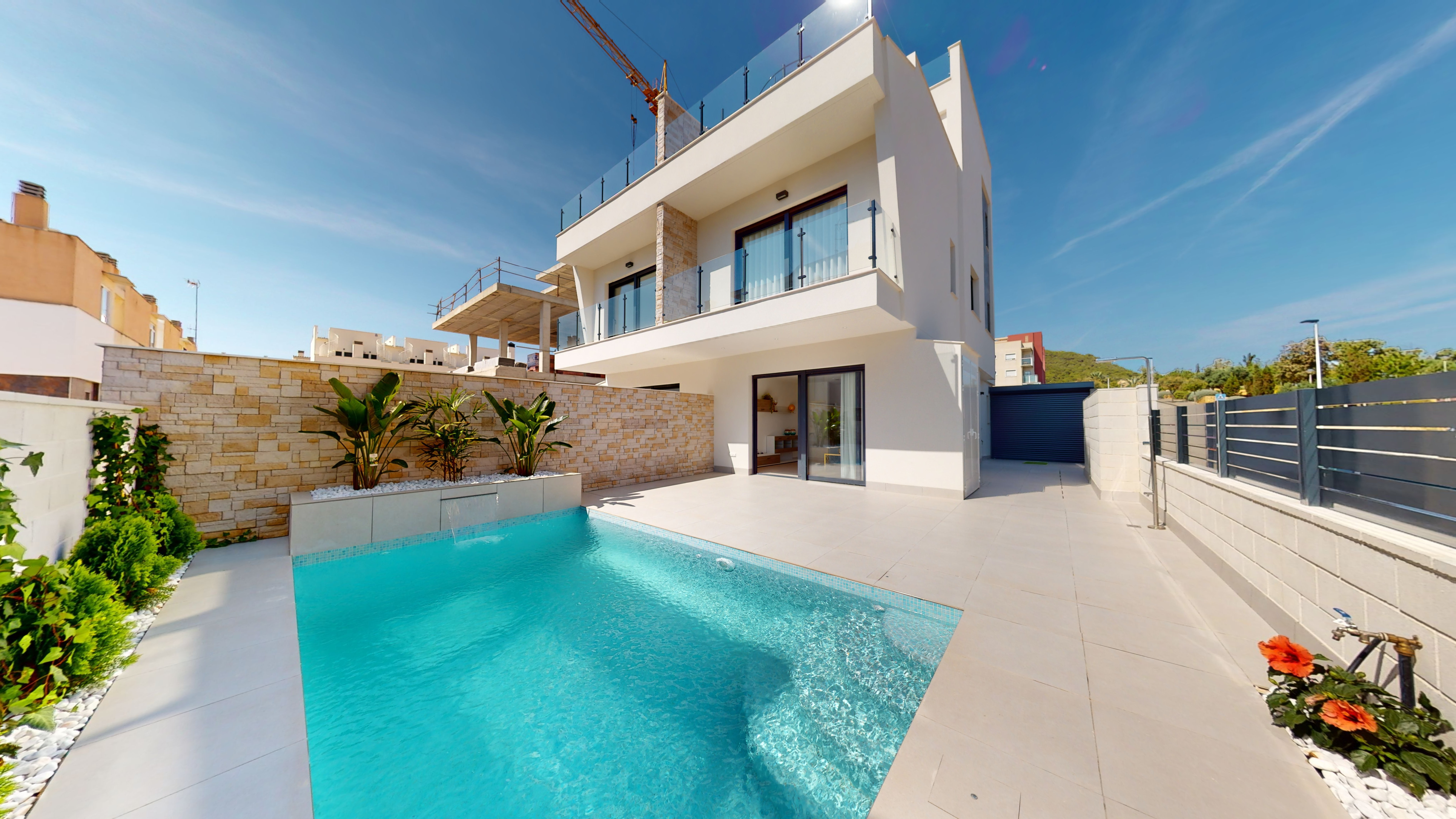 House in Guardamar del Segura - view 1