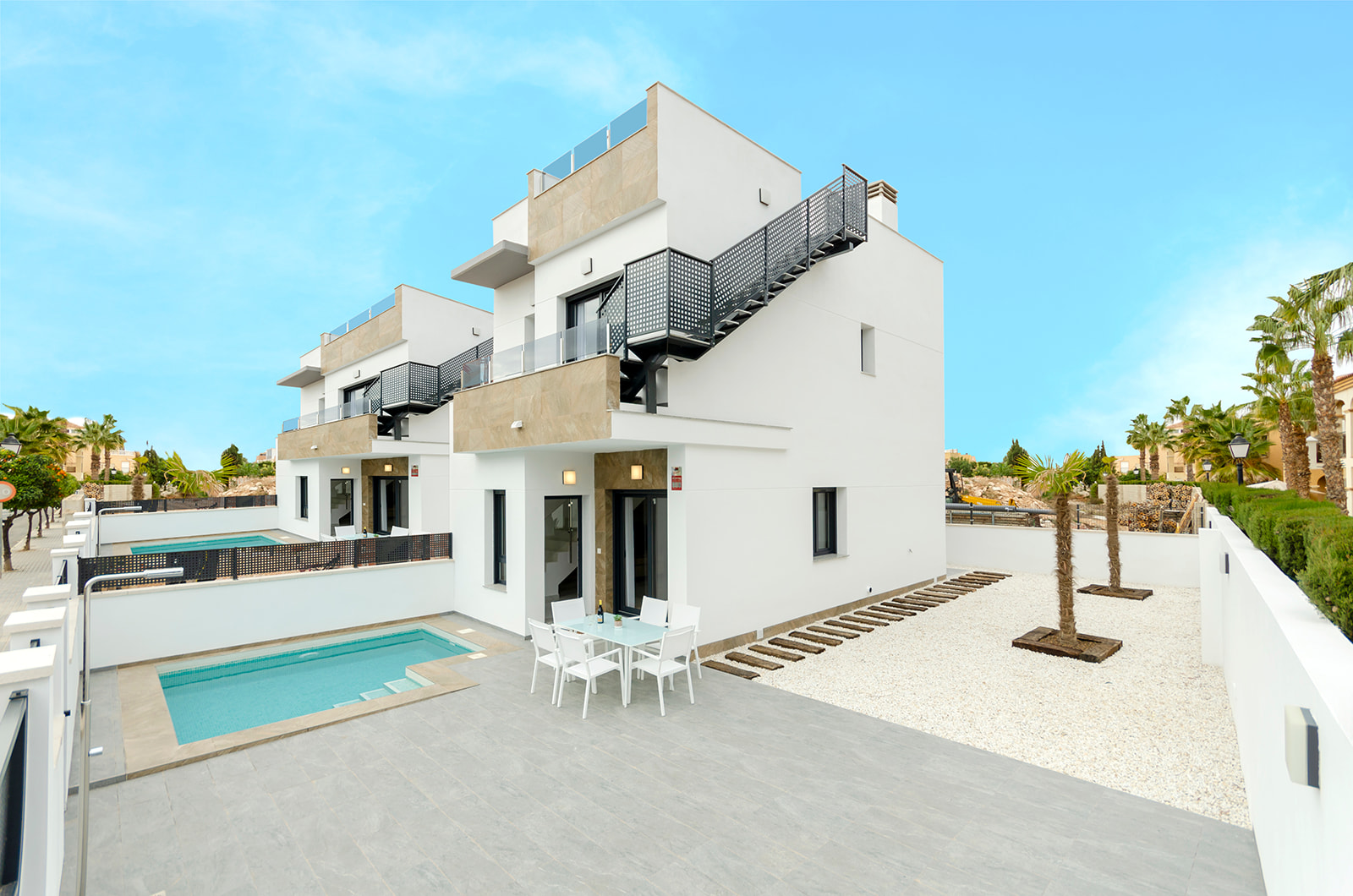 House in Alicante - view 1