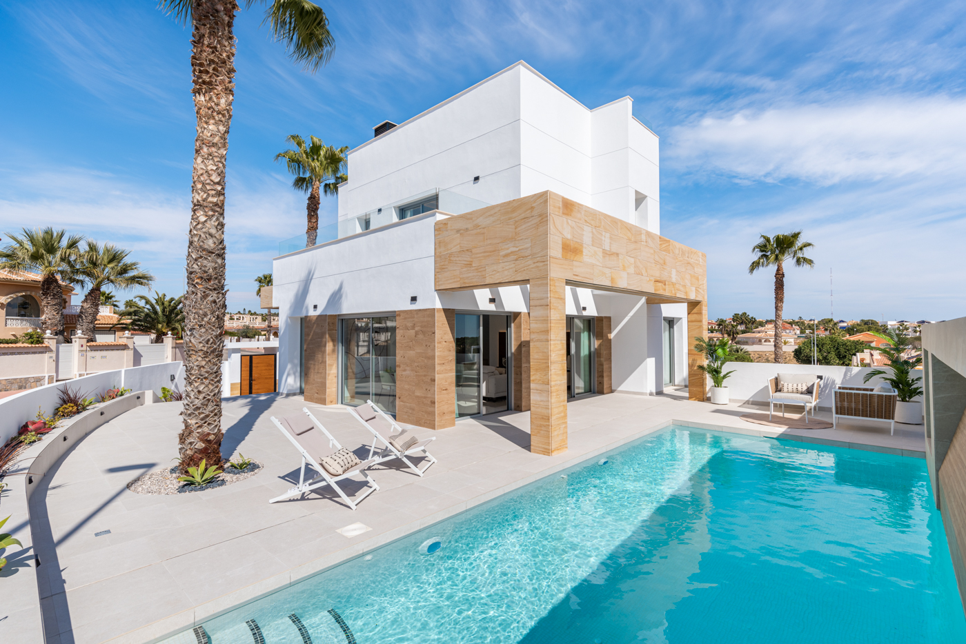 House in Alicante - view 1
