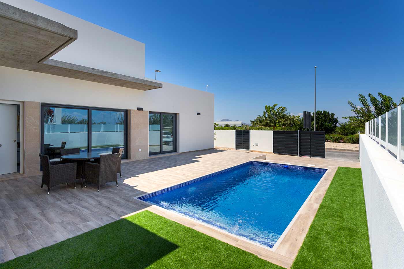 House in Alicante - view 1