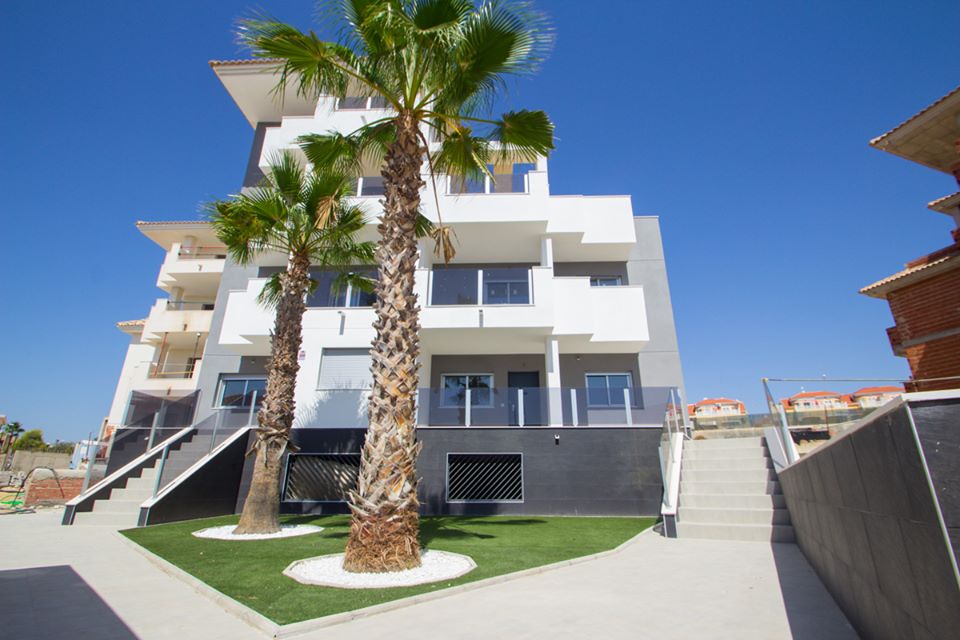 Apartment in Urbanizacion los Balcones - view 1
