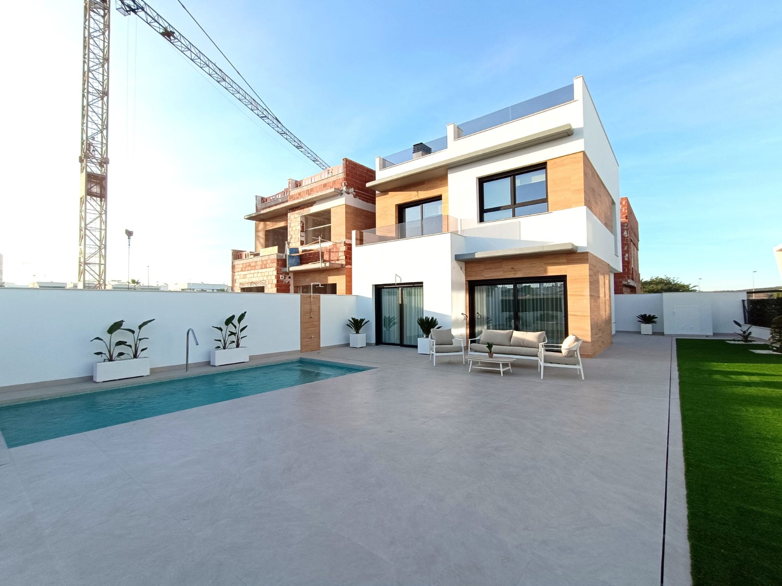 House in Alicante - view 1