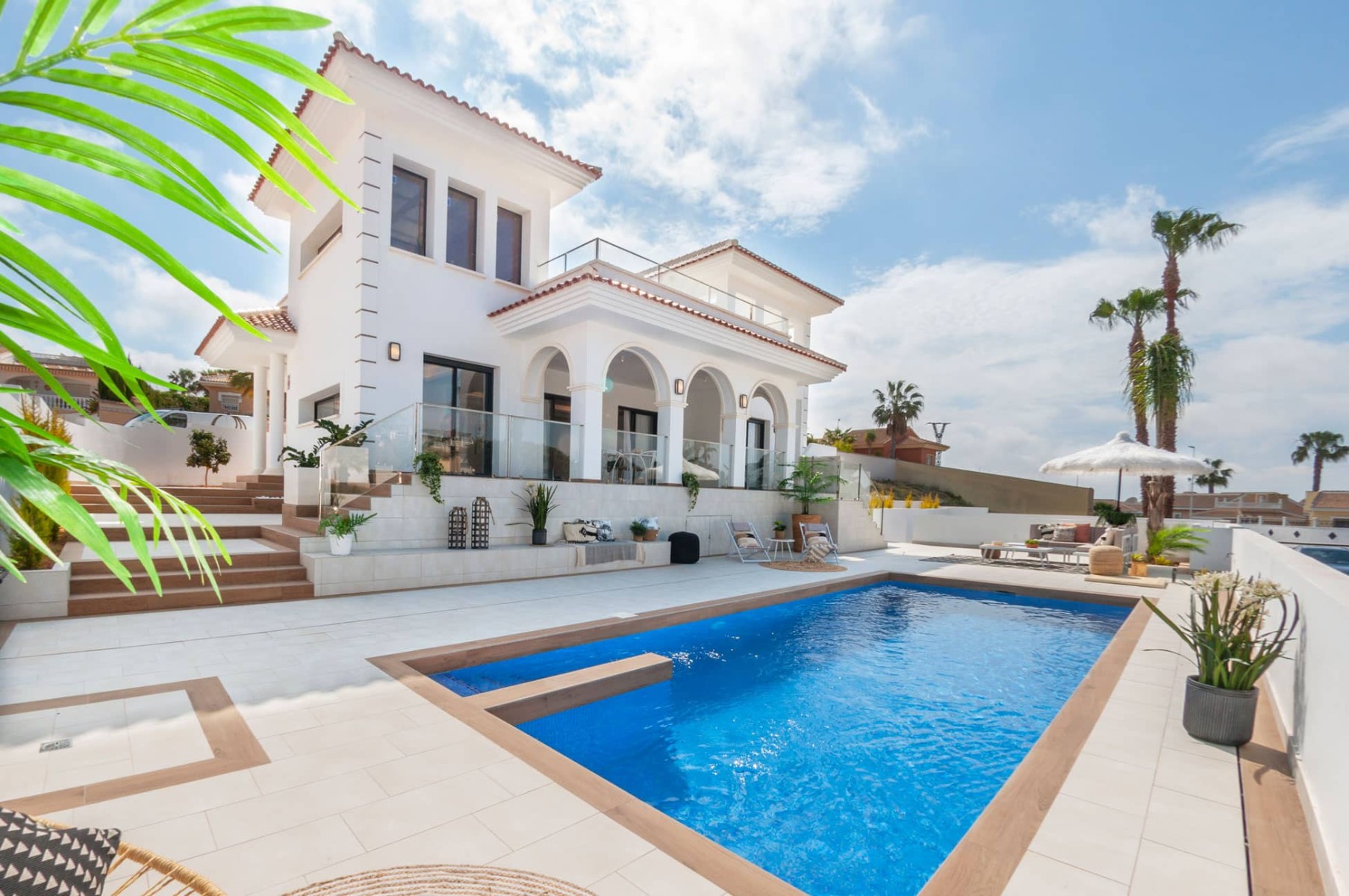 House in Alicante - view 1