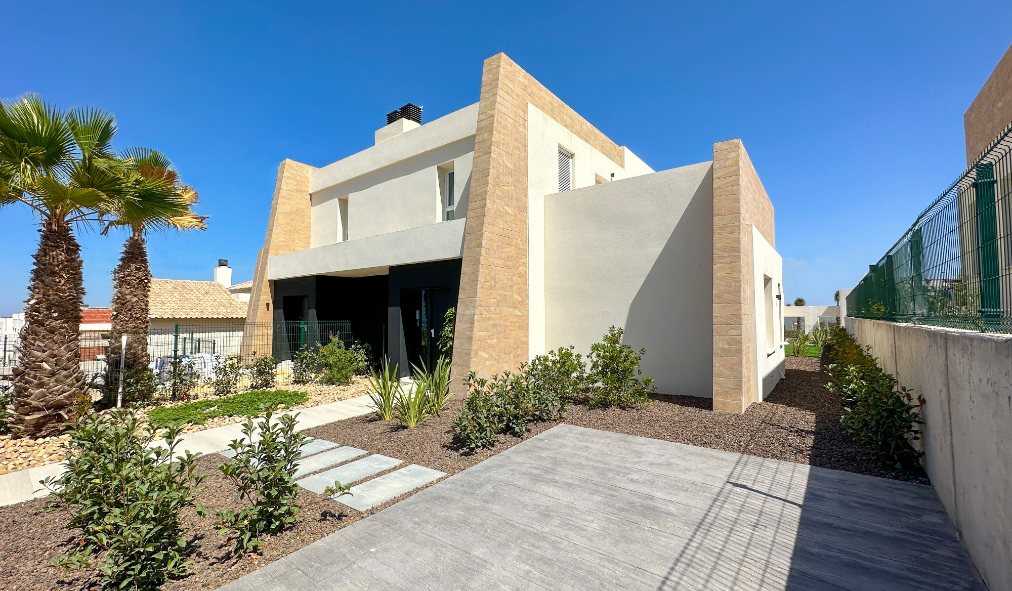 House in Alicante - view 1