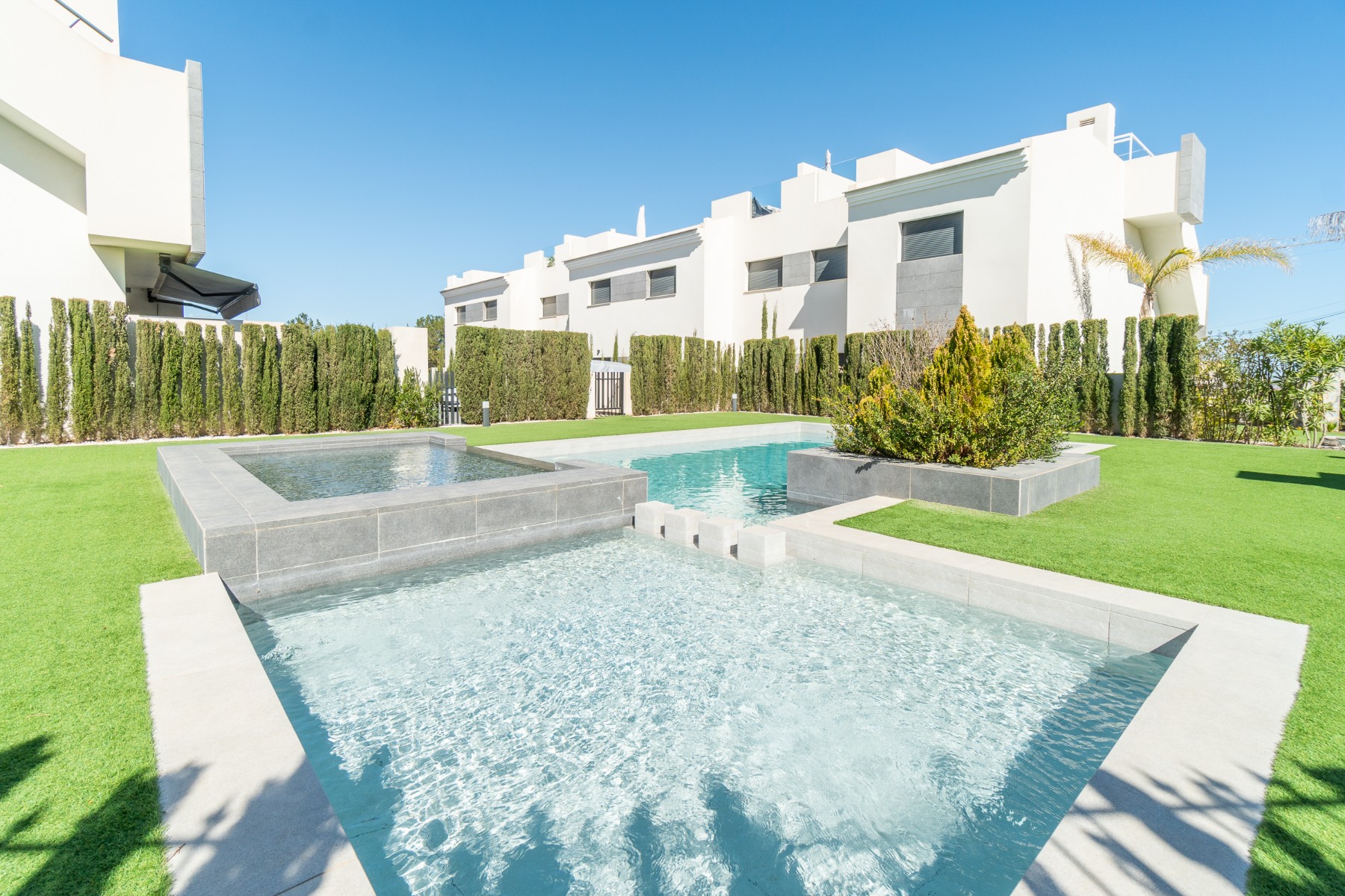 Penthouse in Alicante - view 1