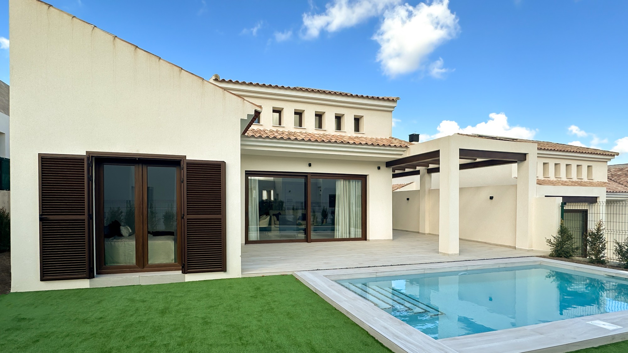 House in Alicante - view 1