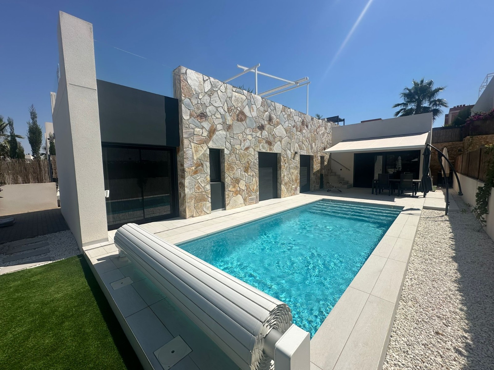 House in Alicante - view 1