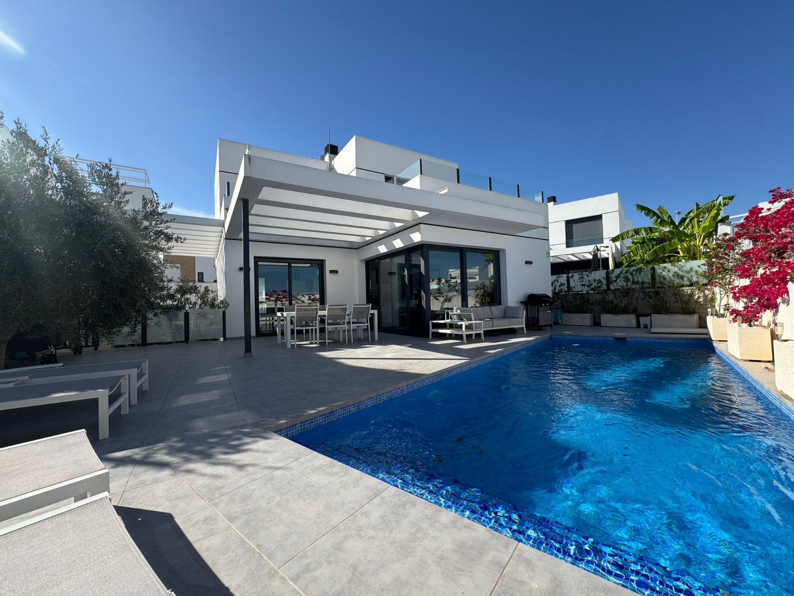 House in Rojales - view 1