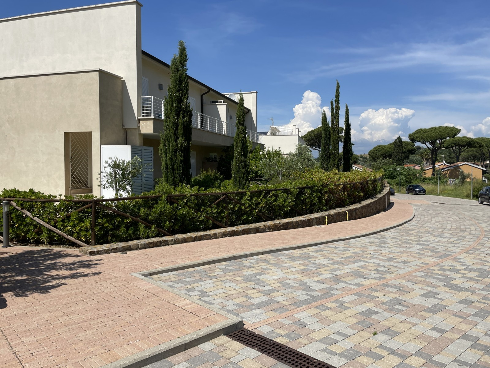 Villa in Grosseto - view 1
