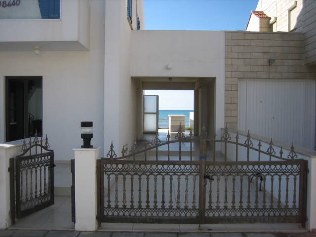 House in Perivolia - view 1