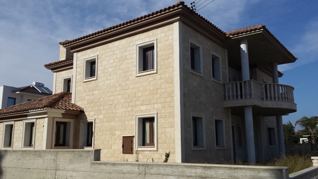 House in Kiti - view 1