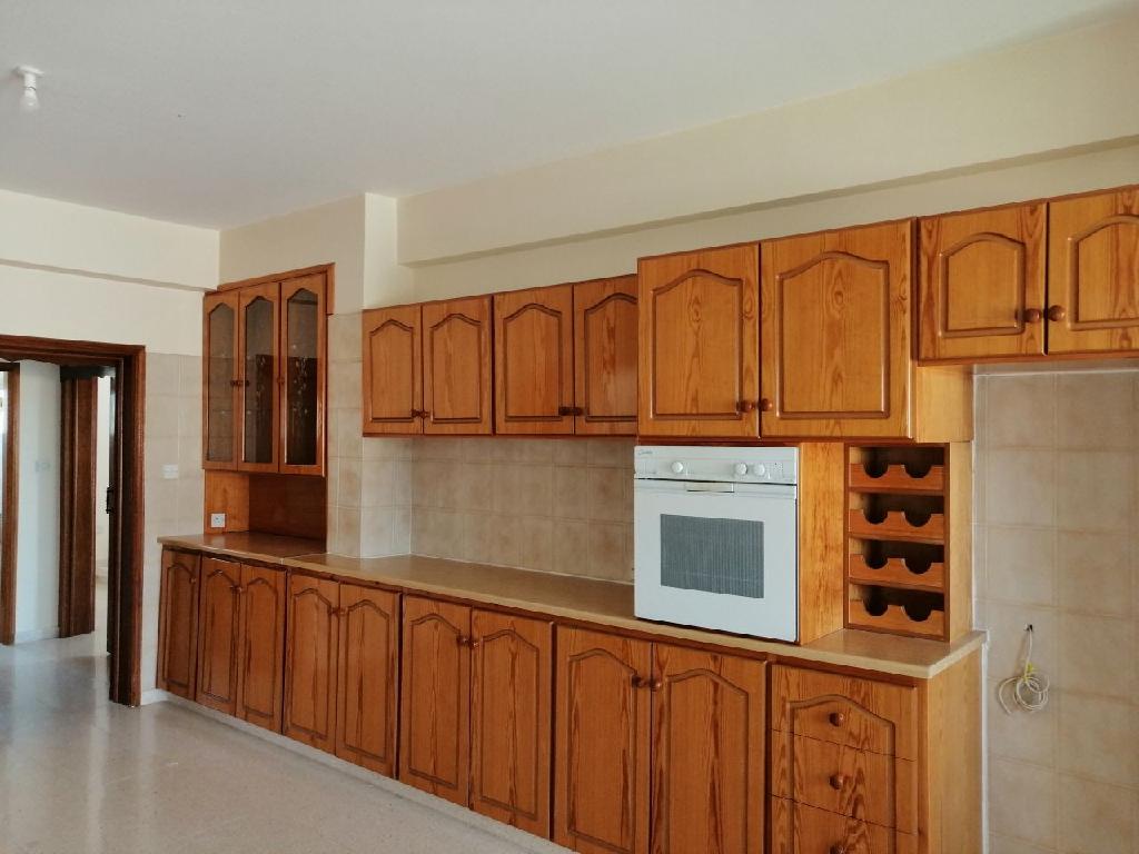 House in Agios Nikolaos - view 1