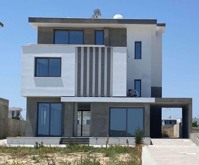 House in Livadia - view 1