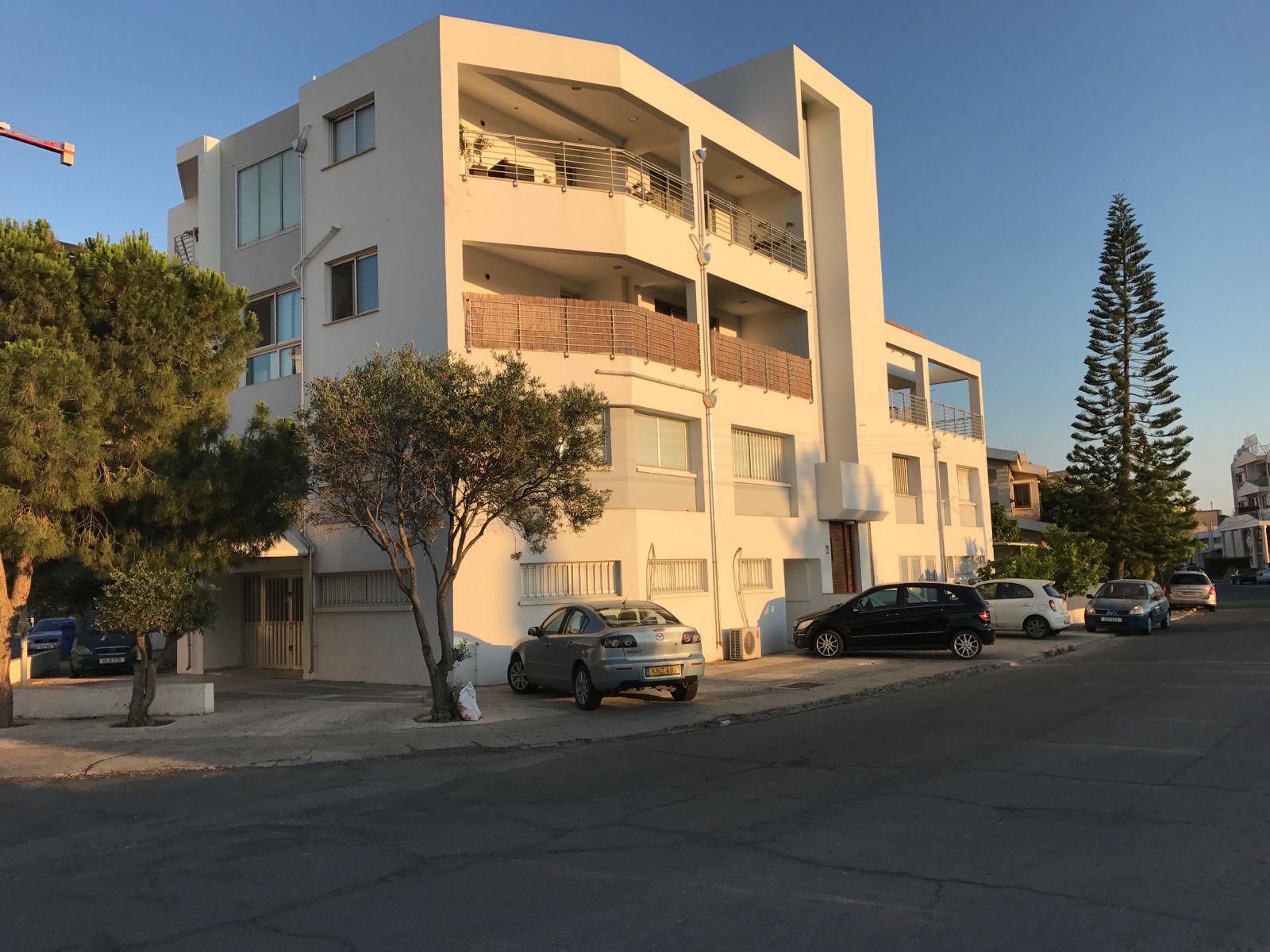 House in Chrysopolitissa - view 1