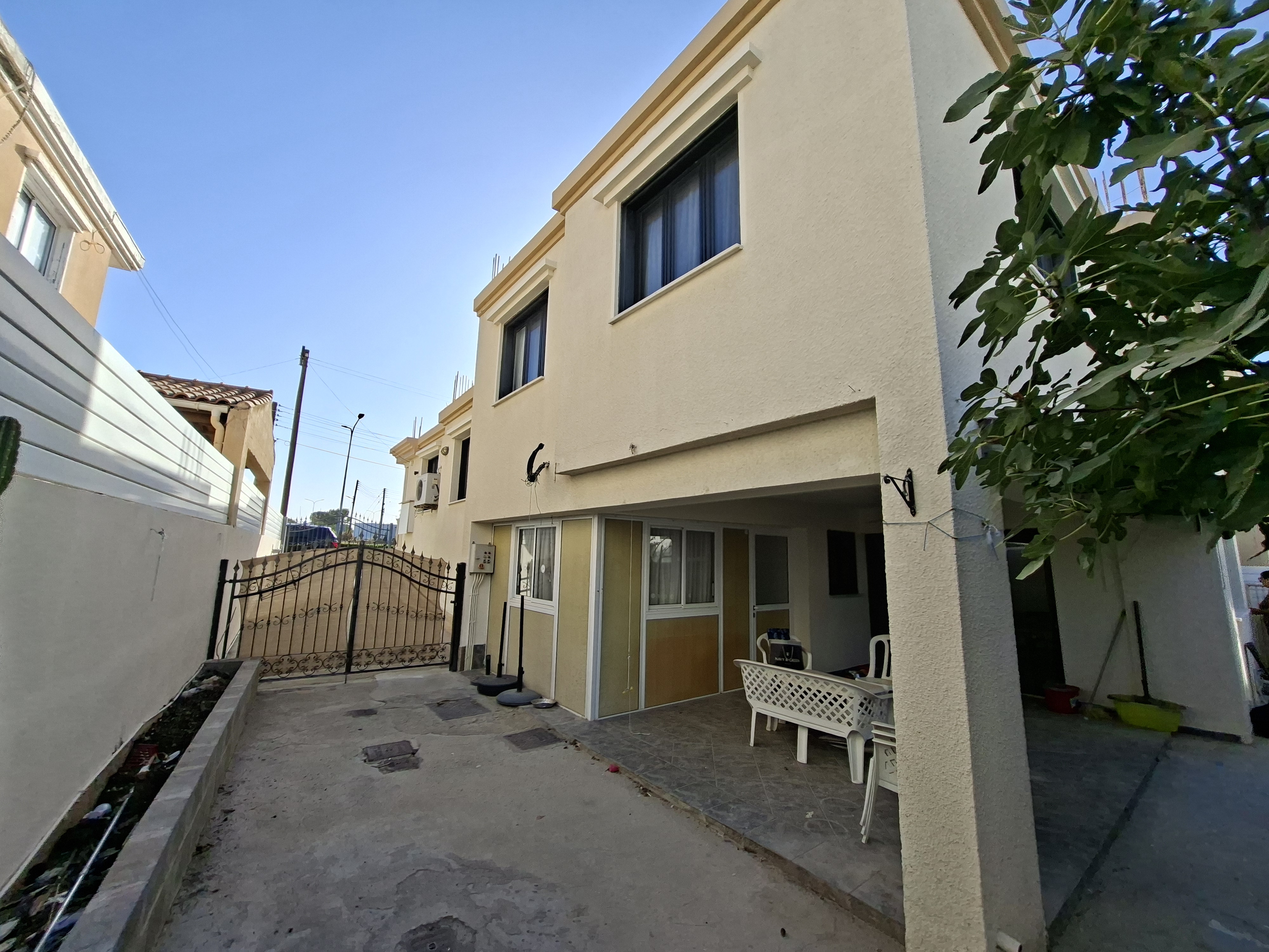 House in Agios Nikolaos - view 1