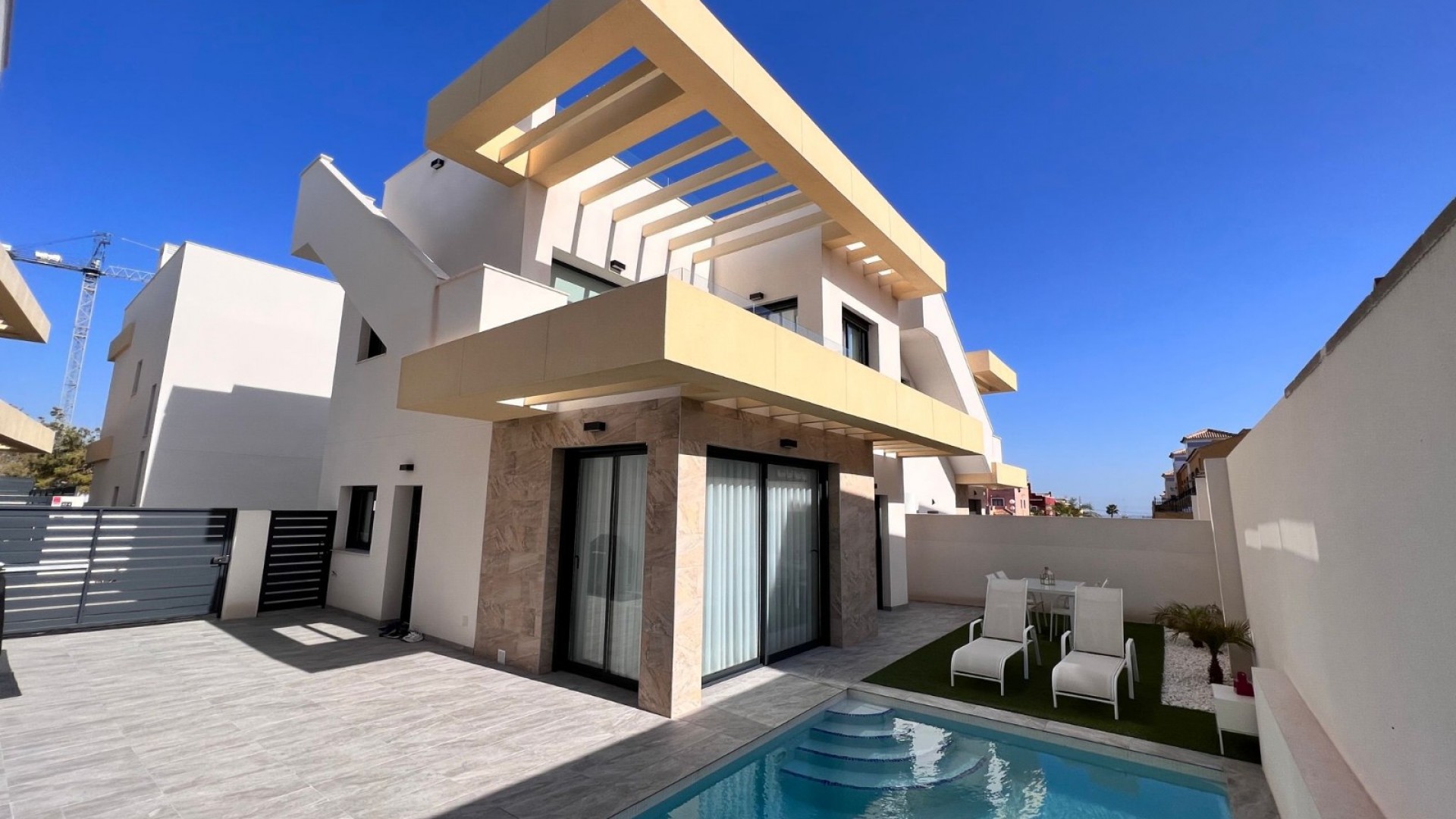 House in Los Montesinos - view 1