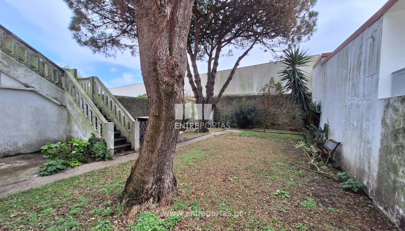 House in Povoa de Varzim - view 1