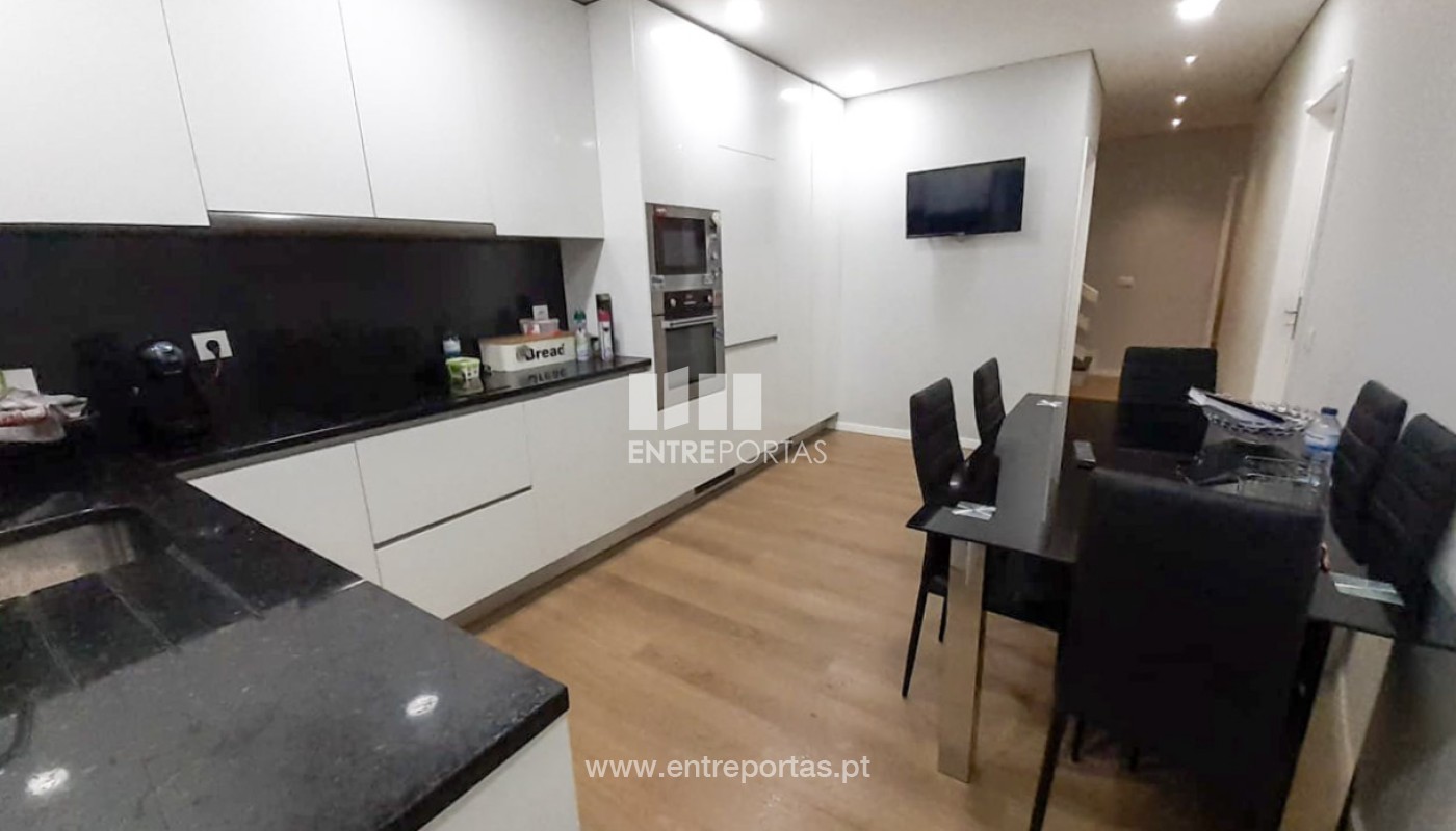 House in Arvore - view 1