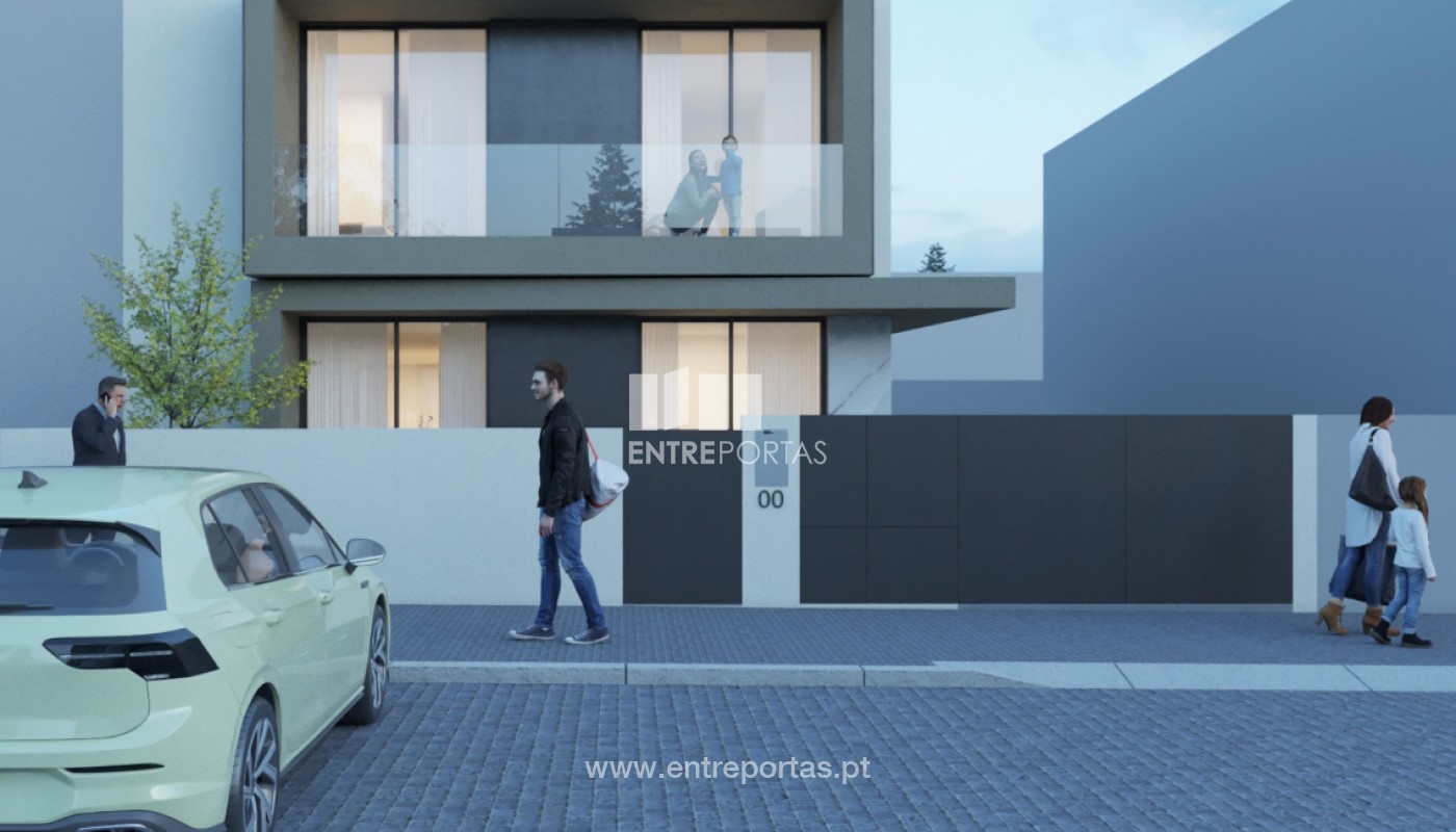 House in Moreira - view 1