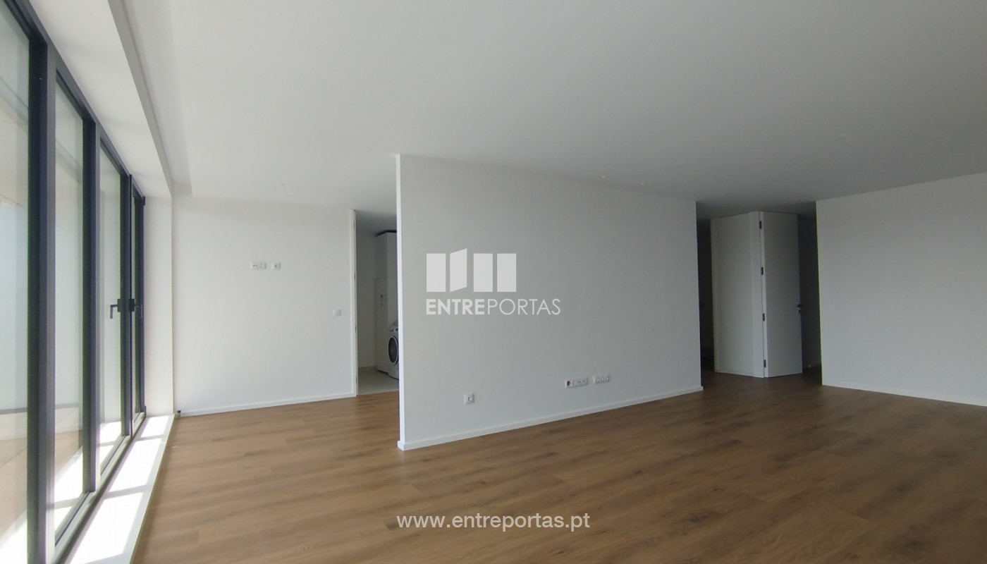 House in Povoa de Varzim - view 1