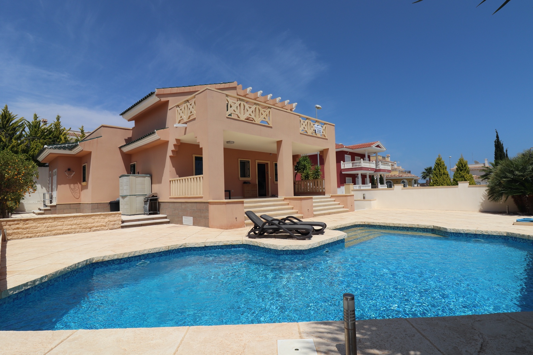 House in Alicante - view 1