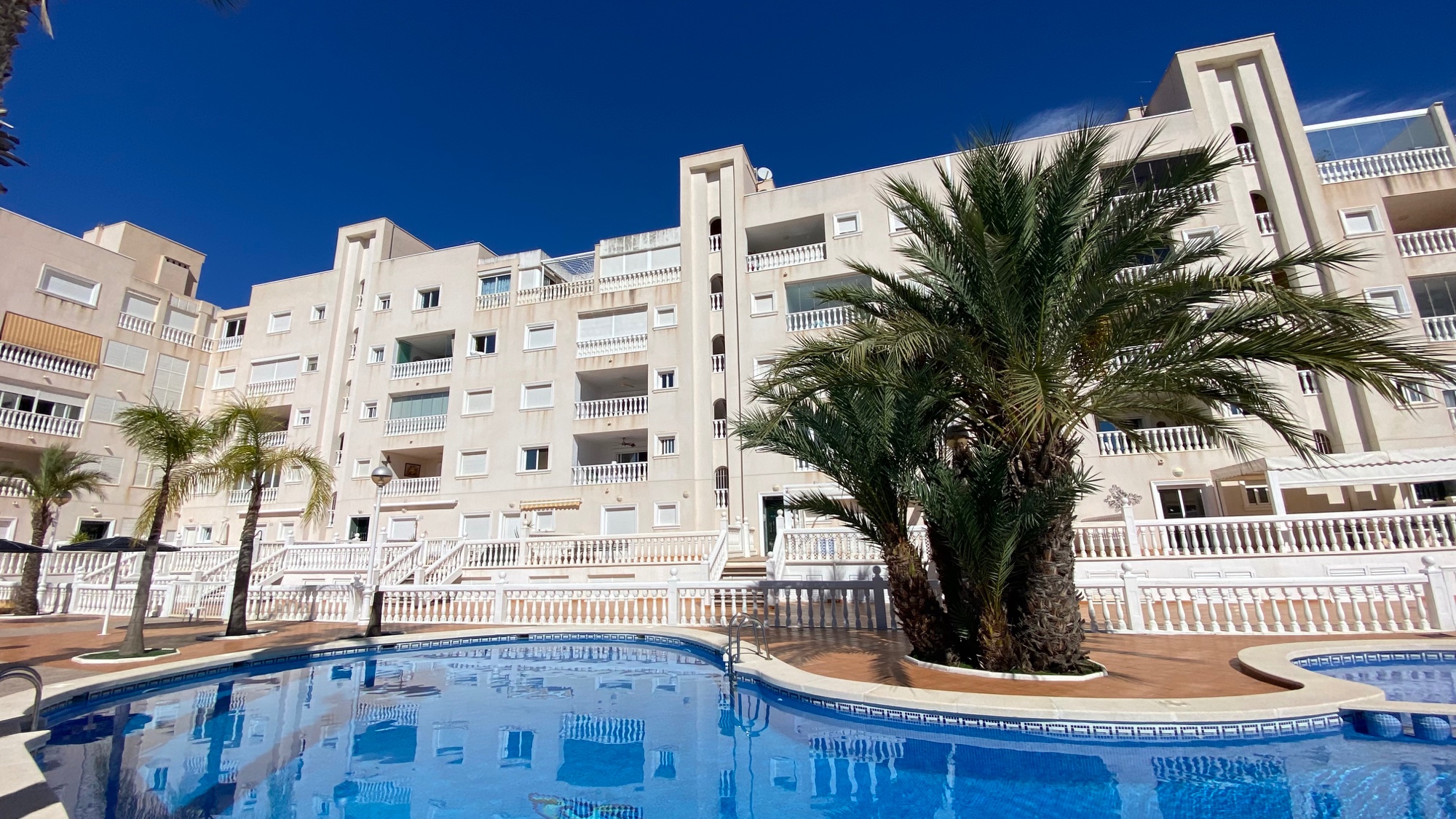 Apartment in Guardamar del Segura - view 1