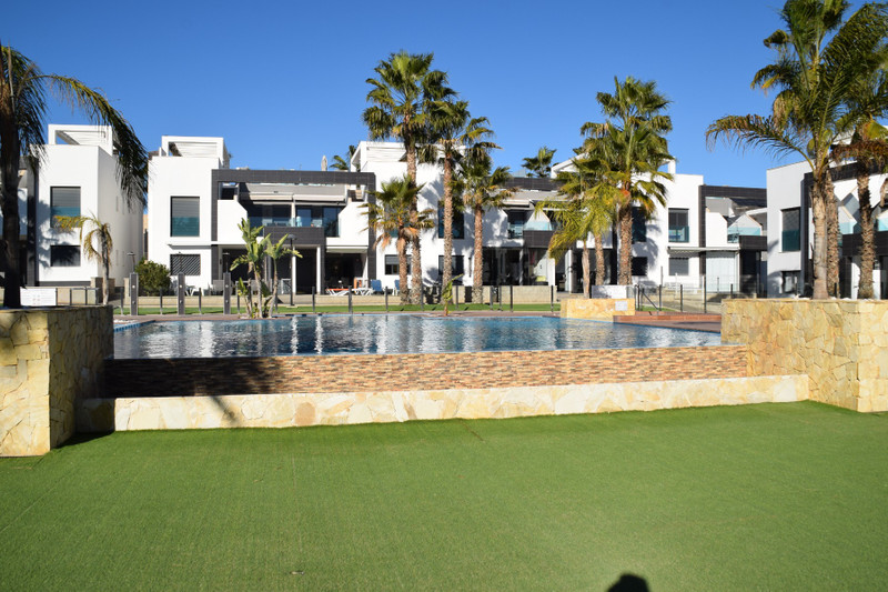 Penthouse in Alicante - view 1