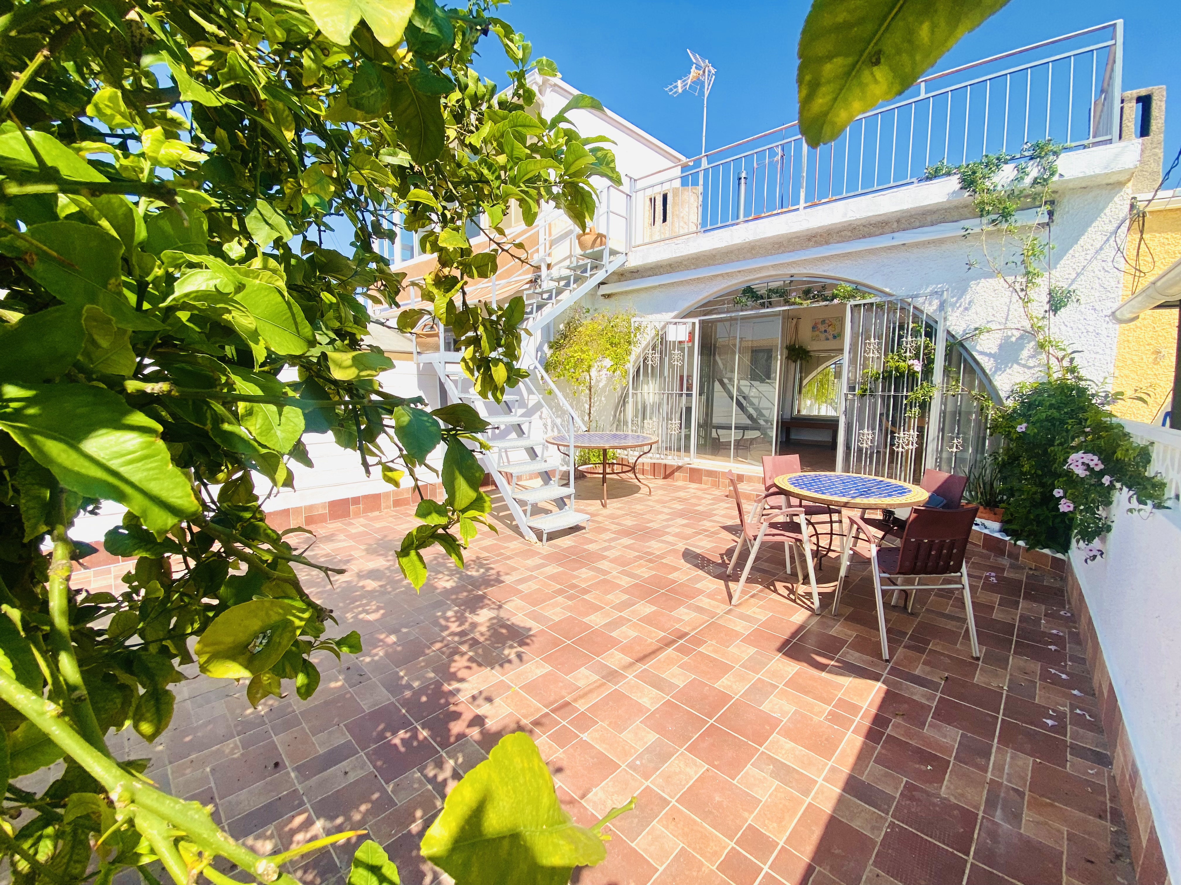 Villa in Alicante - view 1