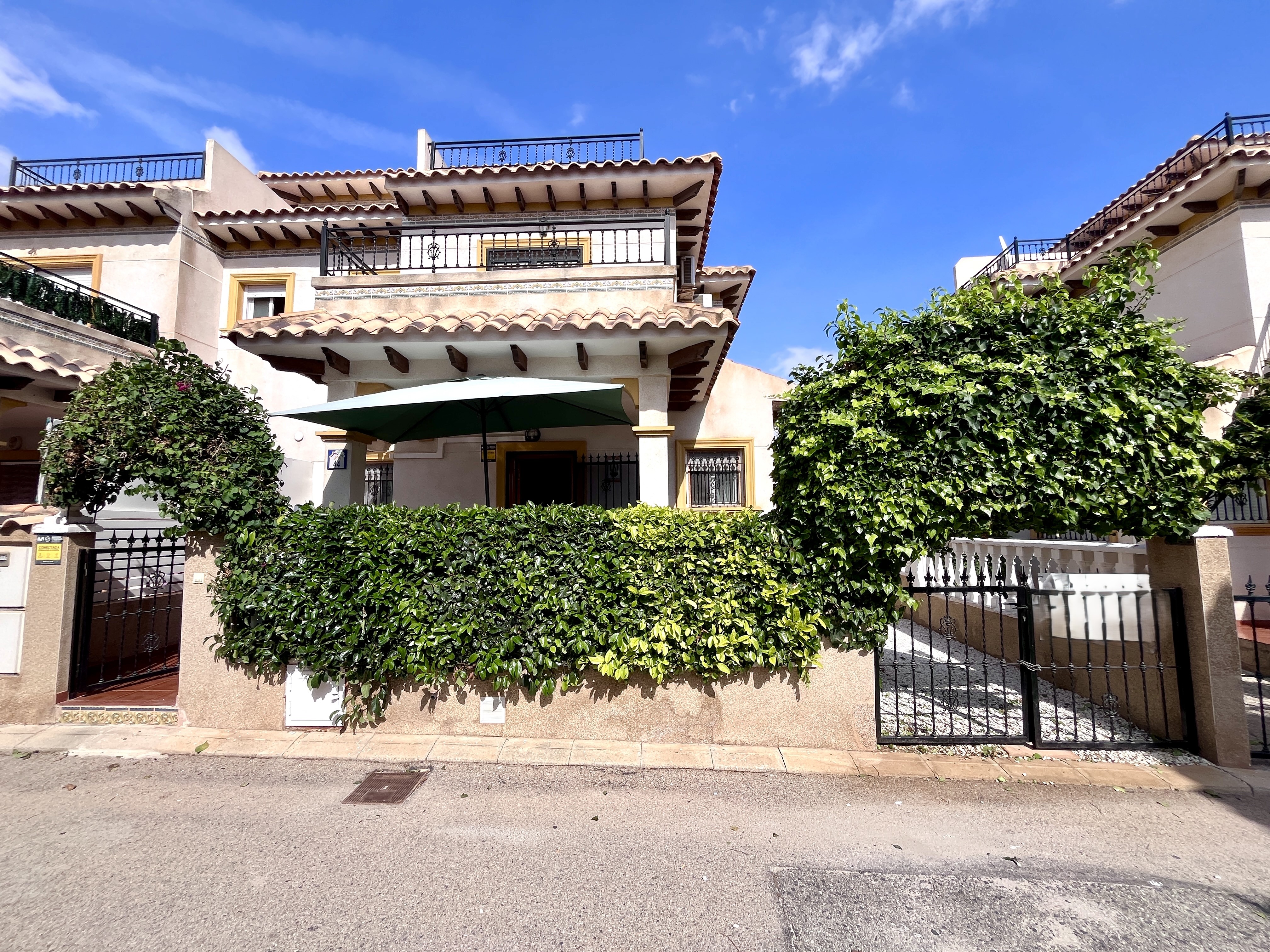 Villa in Cabo Roig - view 1